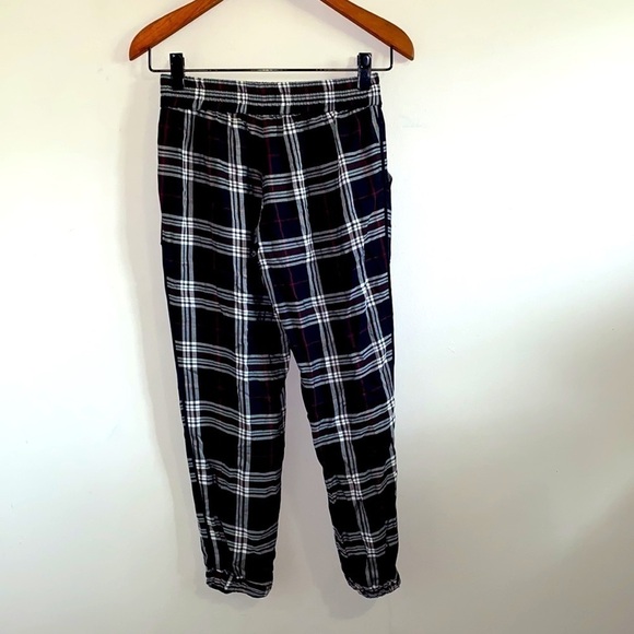 TALULA Plaid Joggers Black Red And White - Picture 3 of 5